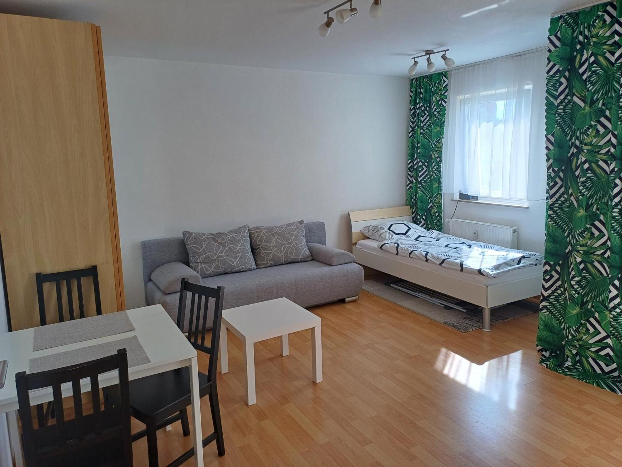 Schoene Ferienwohnung. Naehe Playmobil Und Messe Nbg Fürth Esterno foto